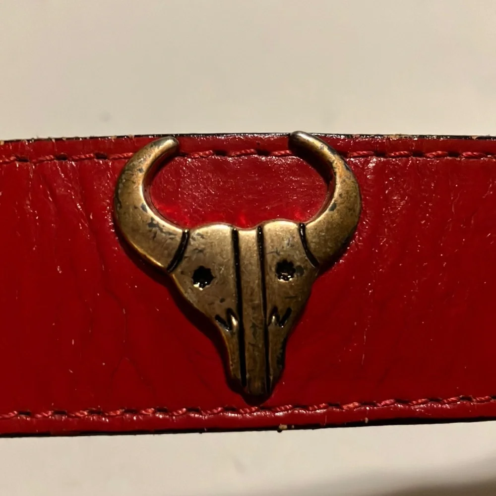 Vintage Red Leather Belt with Silver Buckle and Southwest Desert Animal‎ Brads